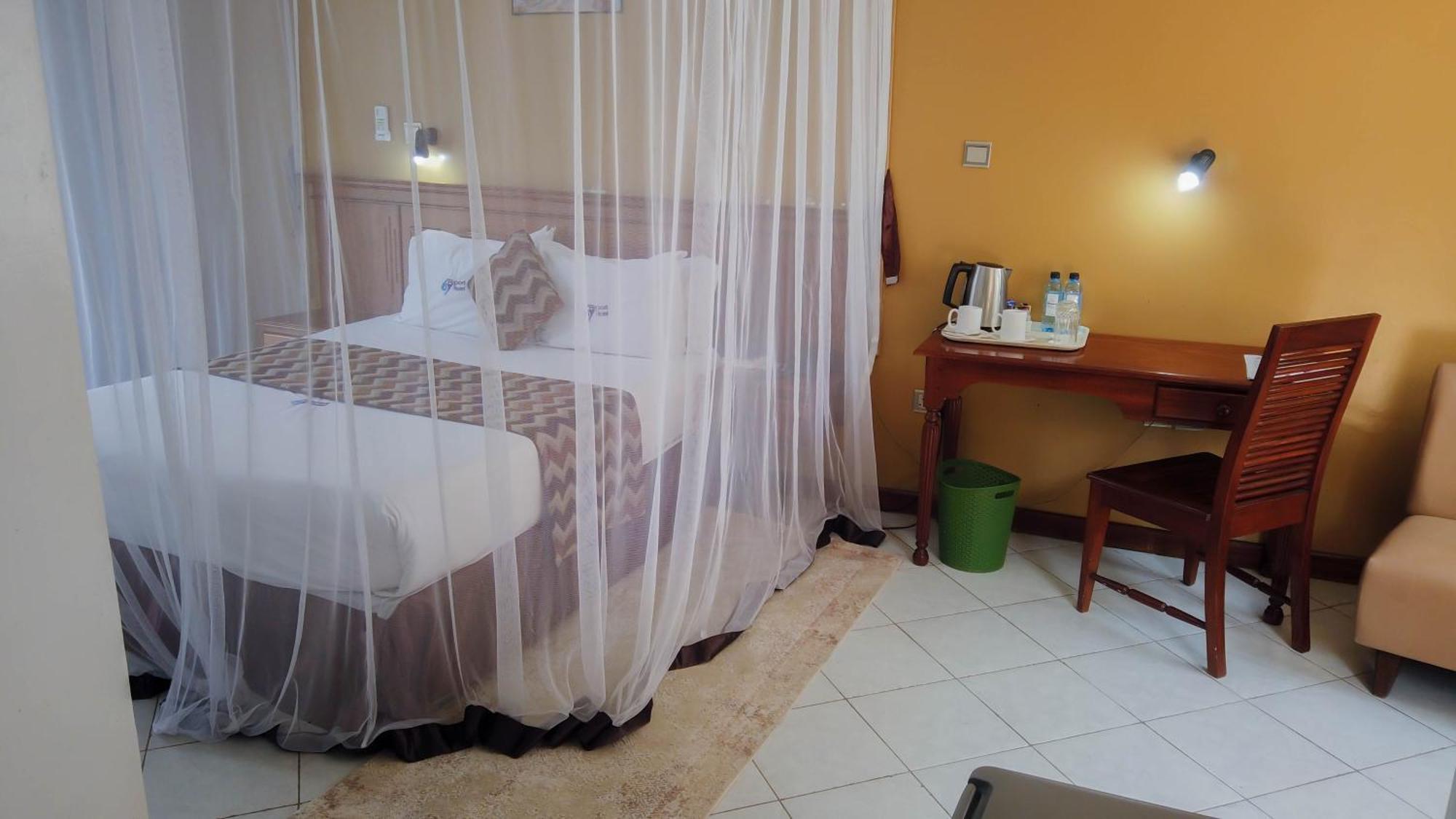 67 Airport Hotel Nairobi Mlolongo Kültér fotó
